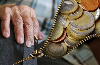 Что случилось с реформой пенсий по выслуге лет?