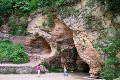 Самые знаменитые пещеры Латвии: не только для спелеотуристов